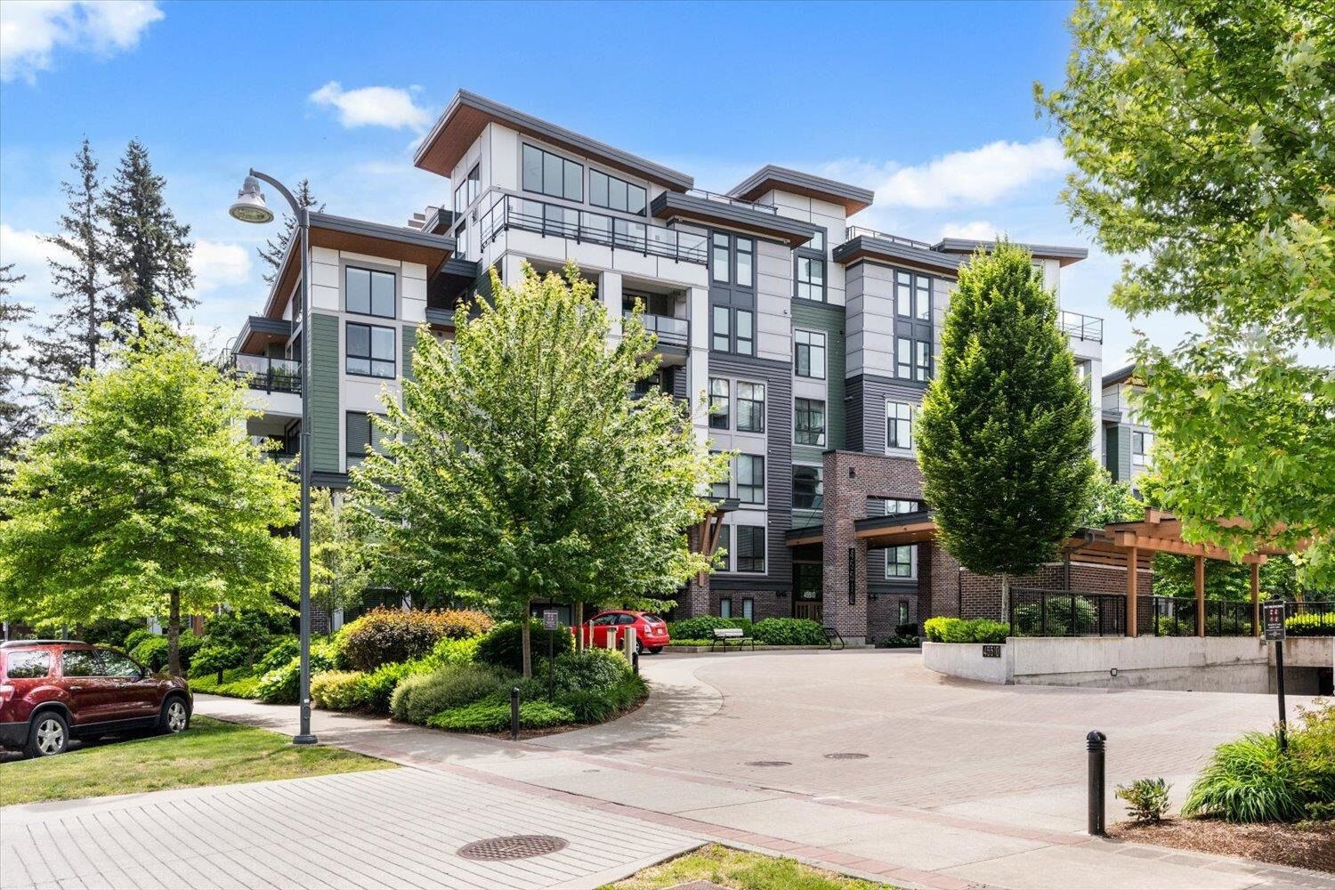 Property Photo:  45510 Market Way 103  BC V2R 6E1 