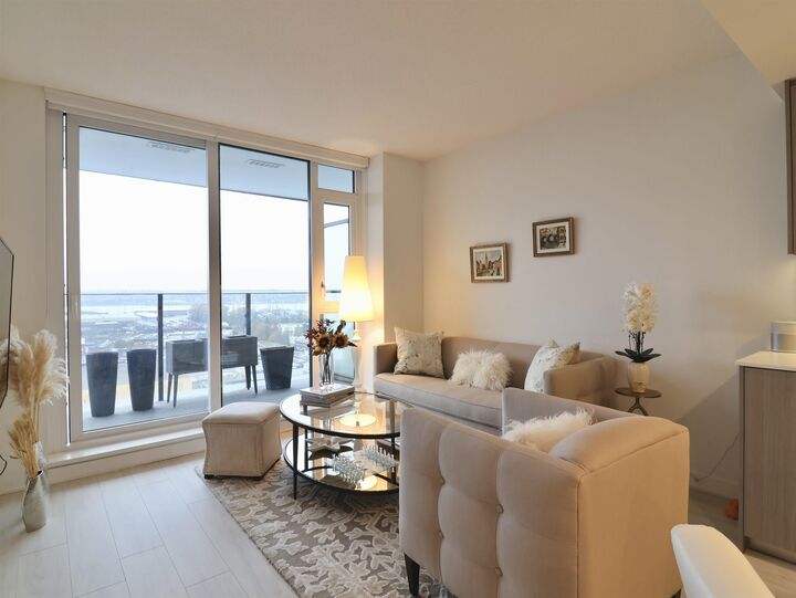 Property Photo: 1401 Hunter Street 1604 BC V7J 0E2