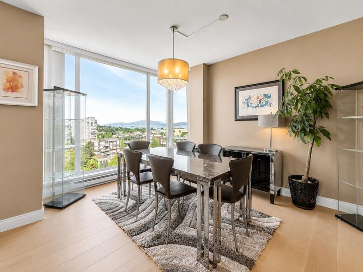 Property Photo: 1428 W 6th Avenue 1301 BC V6H 4H4