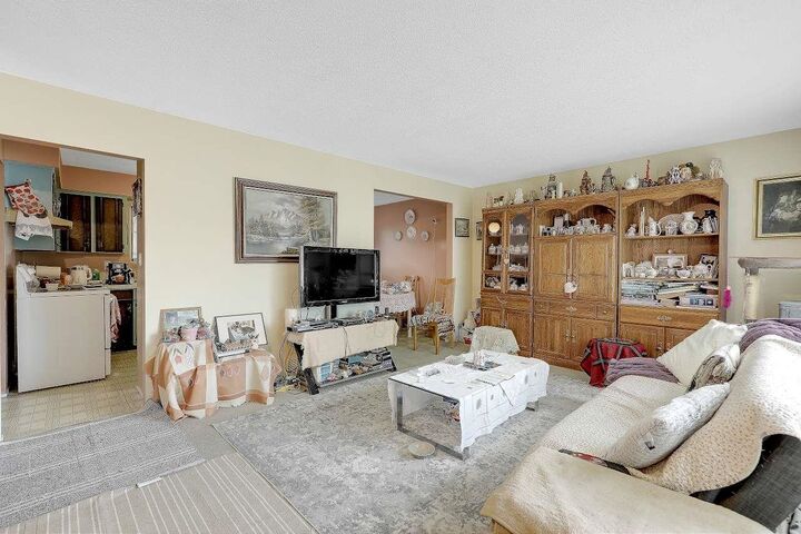9002 Ben Nevis Crescent — photo 1