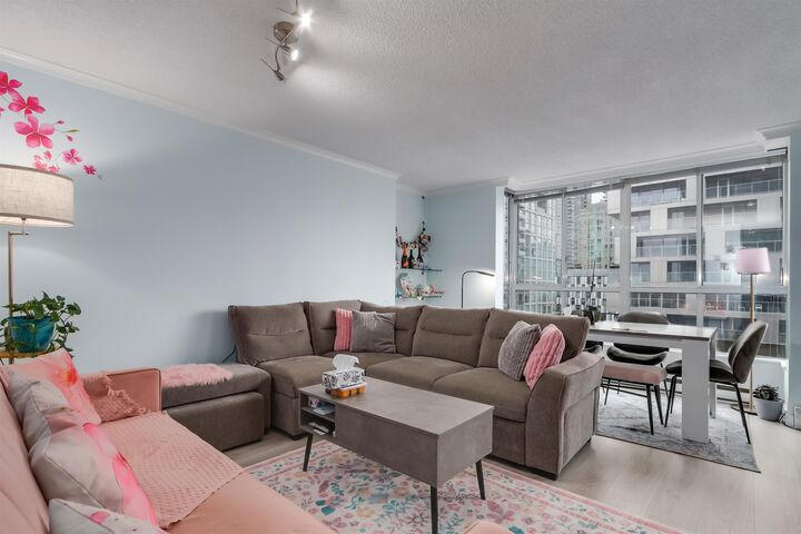 Property Photo:  1500 Howe Street 1401  BC V6Z 2N1 