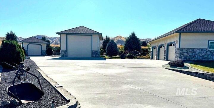 Property Photo: 3060 Windfall Cir ID 83617