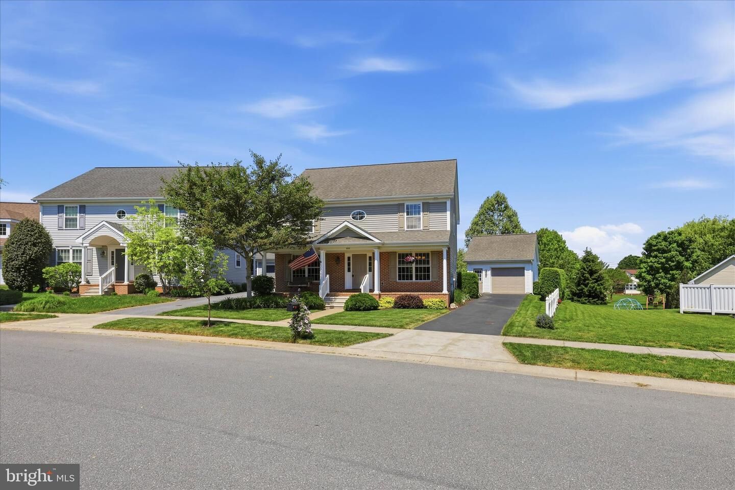Property Photo: 533 Thornberry Lane PA 17543