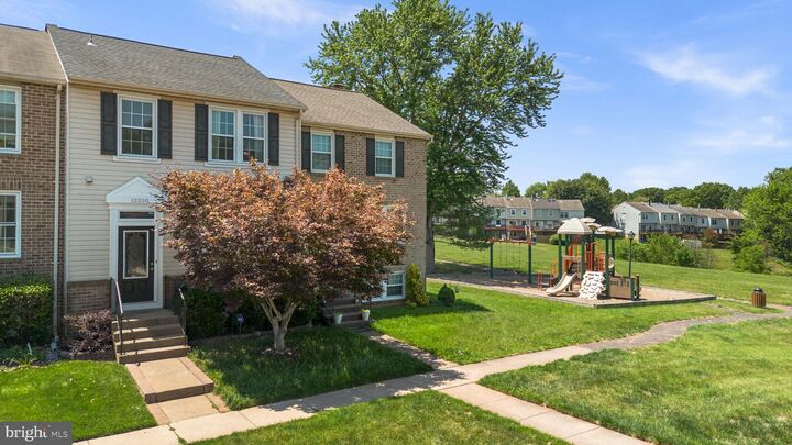 Property Photo:  13250 Custom House Court  VA 22033 