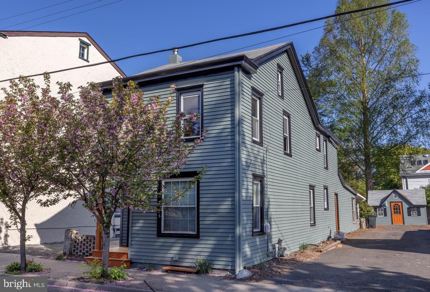 Property Photo:  46 Delevan Street  NJ 08530 