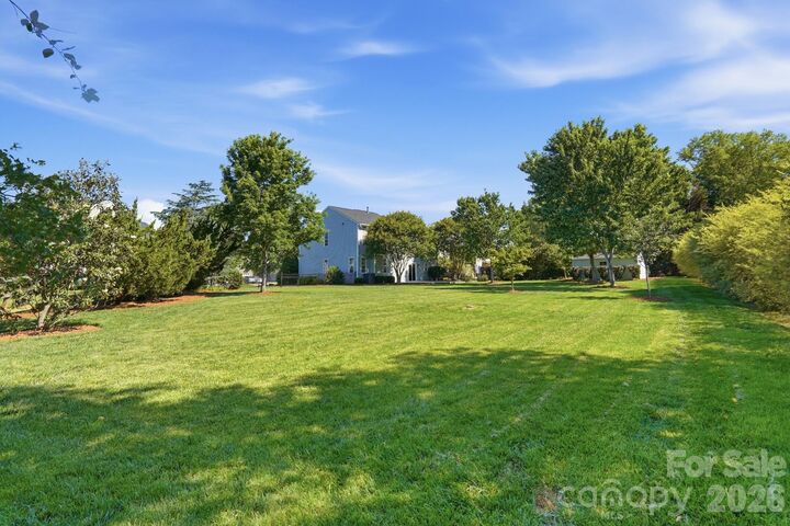 Property Photo:  1411 Kronas Circle  NC 28173 