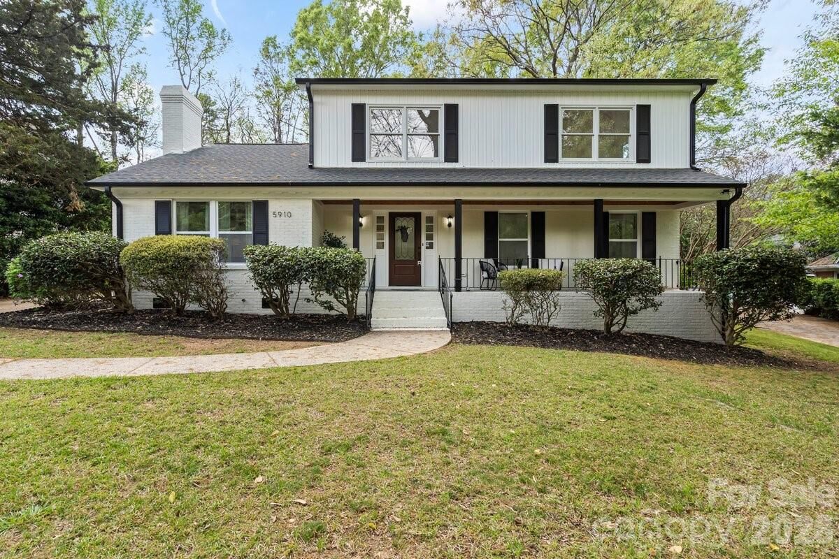 Property Photo:  5910 Grosner Place  NC 28211 