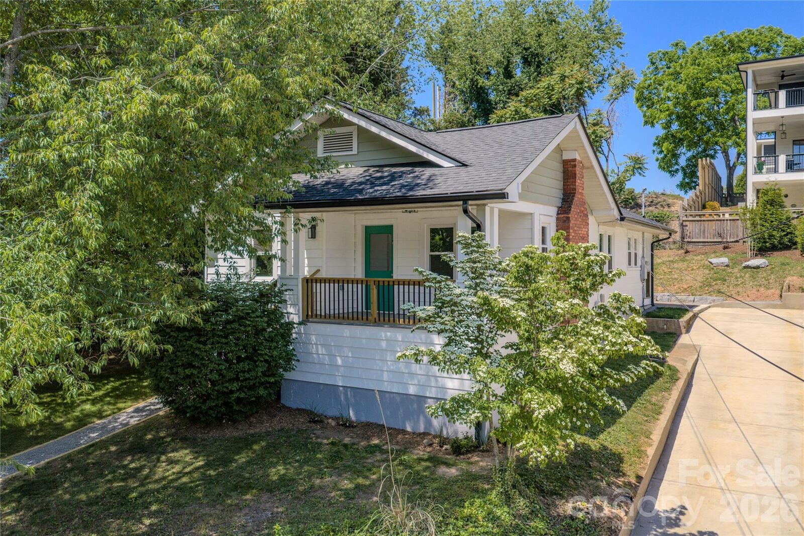 Property Photo:  26 Henrietta Street  NC 28801 