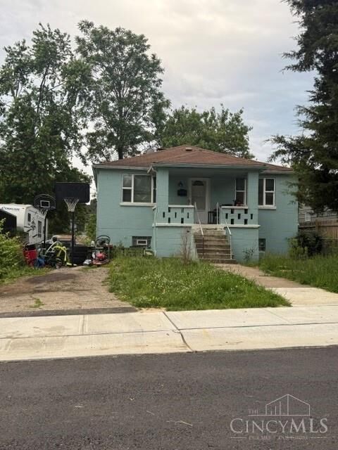 Property Photo:  955 Simmons Avenue  OH 45215 