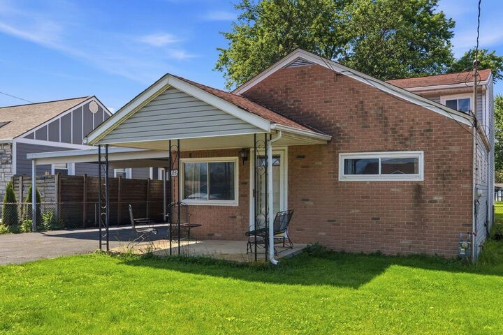 Property Photo:  1031 Rumsey Road  OH 43207 