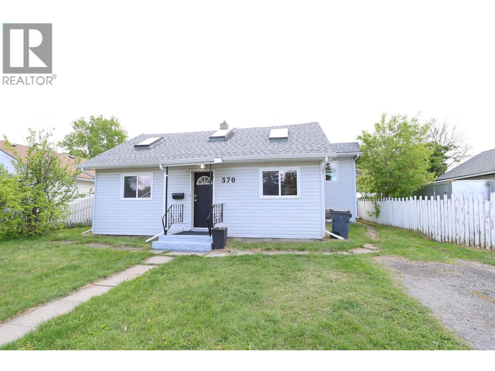 Property Photo: 370 Ewert Crescent BC V2M 2N6