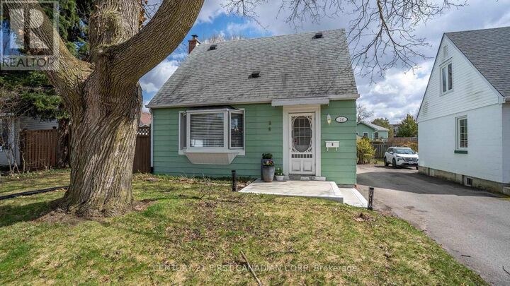 Property Photo:  26 Apeldoorn Crescent  ON N5Y 2B6 