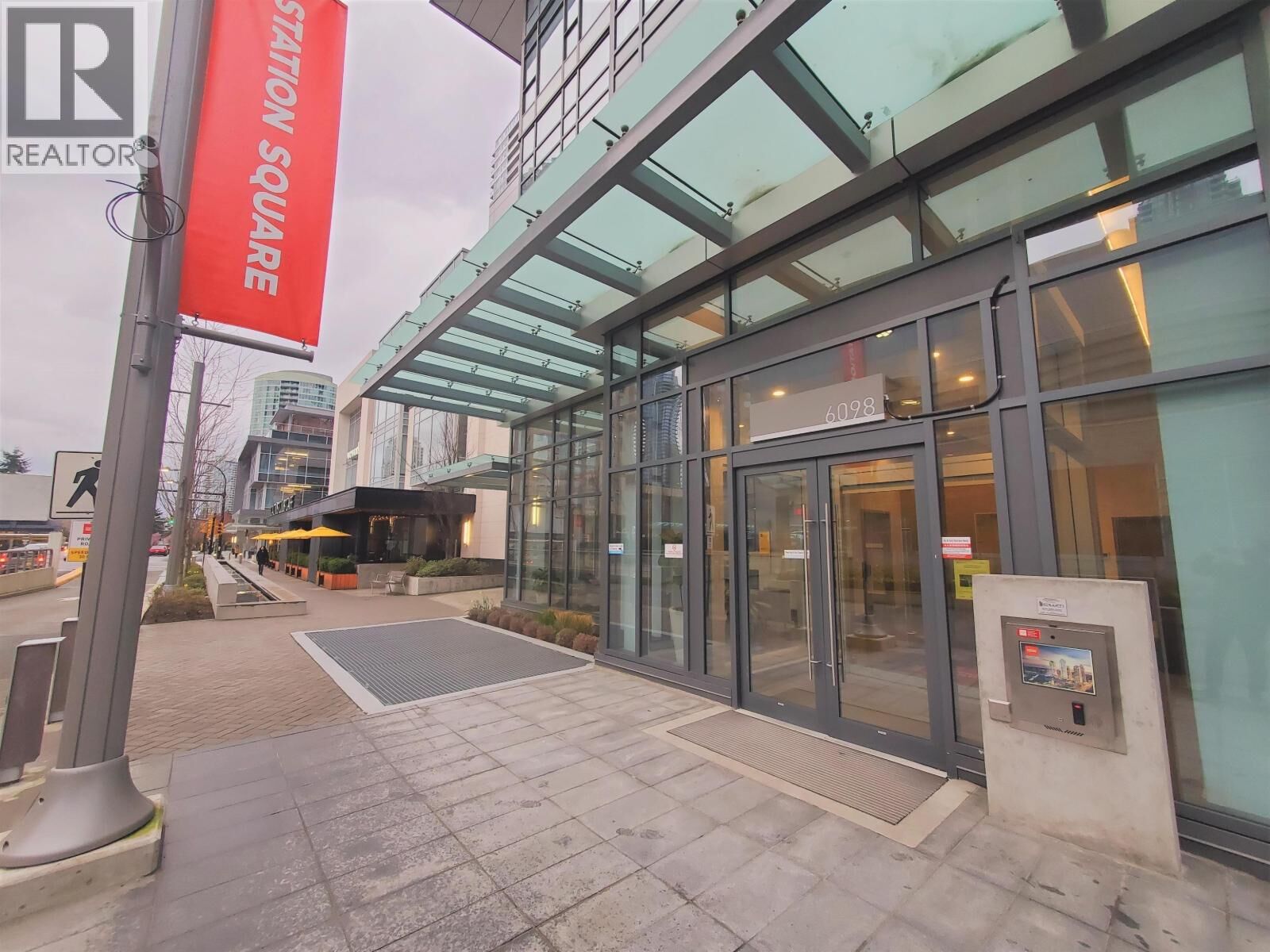 Property Photo:  6098 Station Street 2703  BC V5H 0H4 