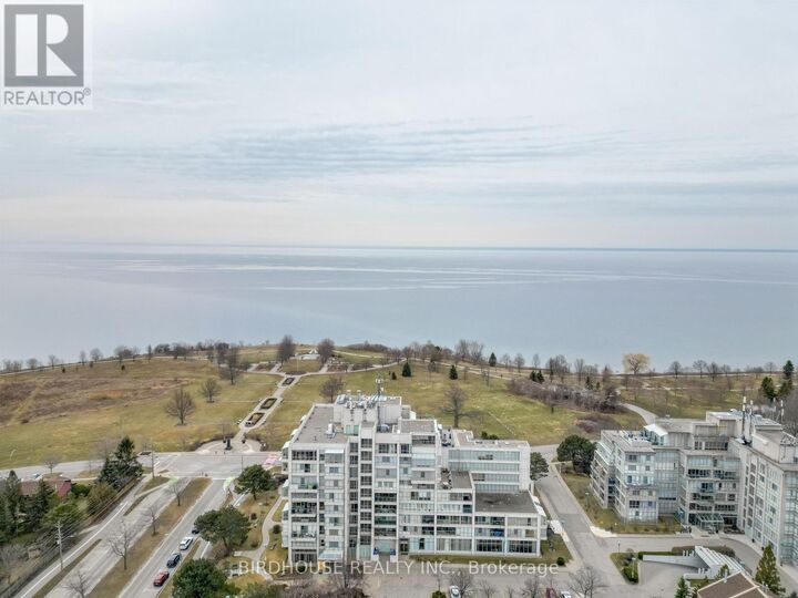 Property Photo:  45 Cumberland Lane 311  ON L1S 7K3 