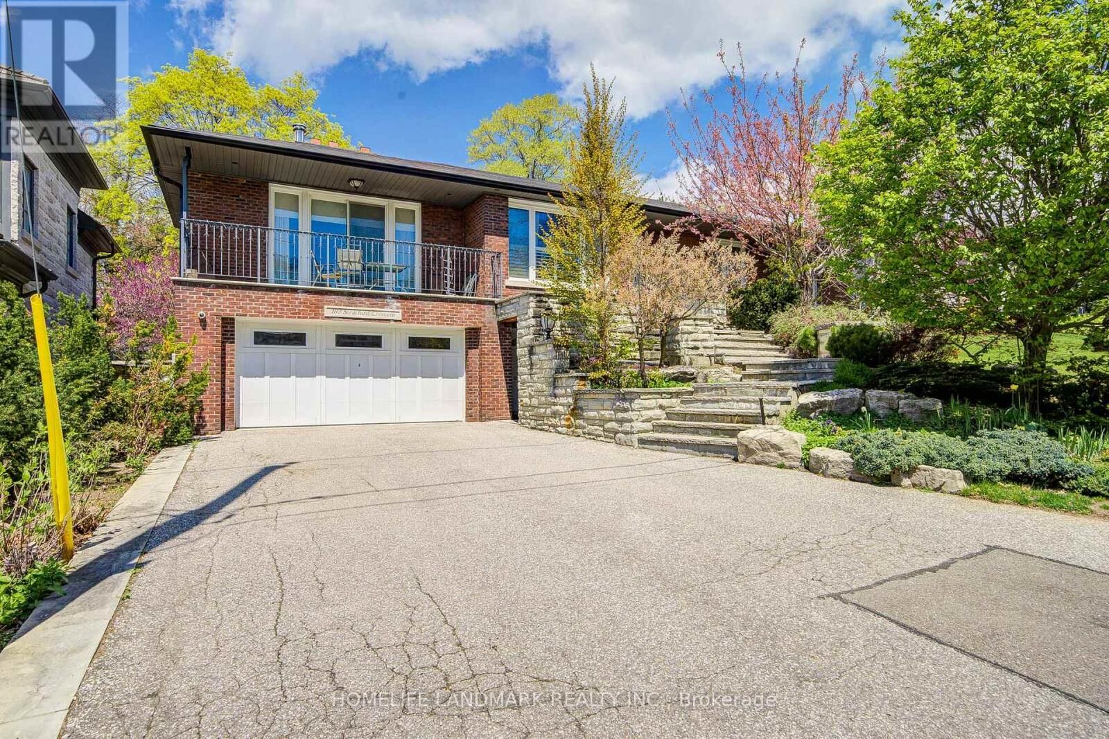 Property Photo:  102 Stratford Crescent  ON M4N 1C6 
