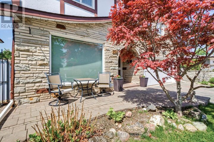 Property Photo:  124 Nortonville Drive East  ON M1G 2T8 