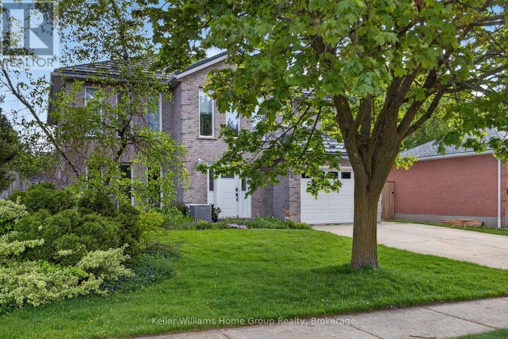 Property Photo:  42 Freshmeadow Way  ON N1K 1R9 
