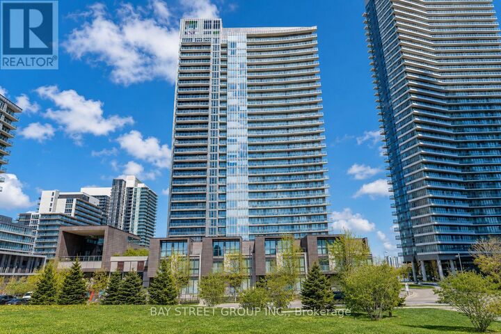 Property Photo:  121 McMahon Drive 2906  ON M2K 0C1 