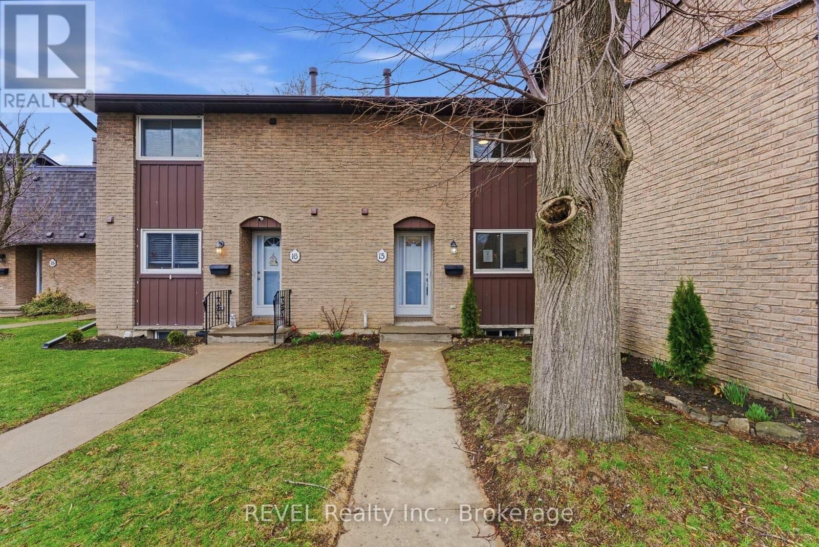 Property Photo:  151 Linwell Road 15  ON L2N 6P3 