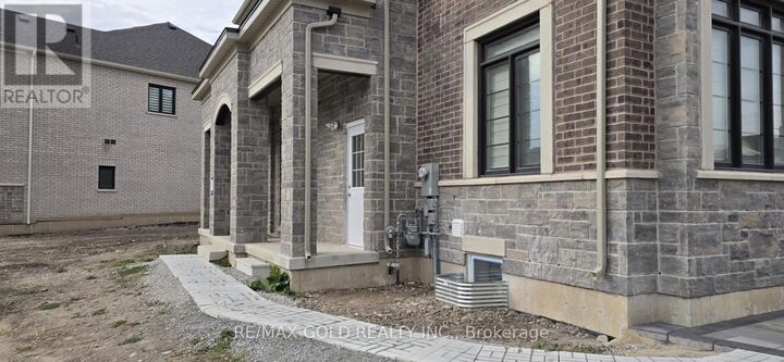 Property Photo:  1442 Watercress Way Basement  ON L9E 1T8 