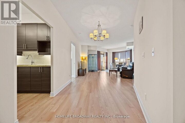 Property Photo: 23 Cox Boulevard 263 ON L3R 7Z9