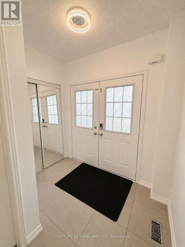 Property Photo:  80 Northway Avenue  ON L4A 0T7 