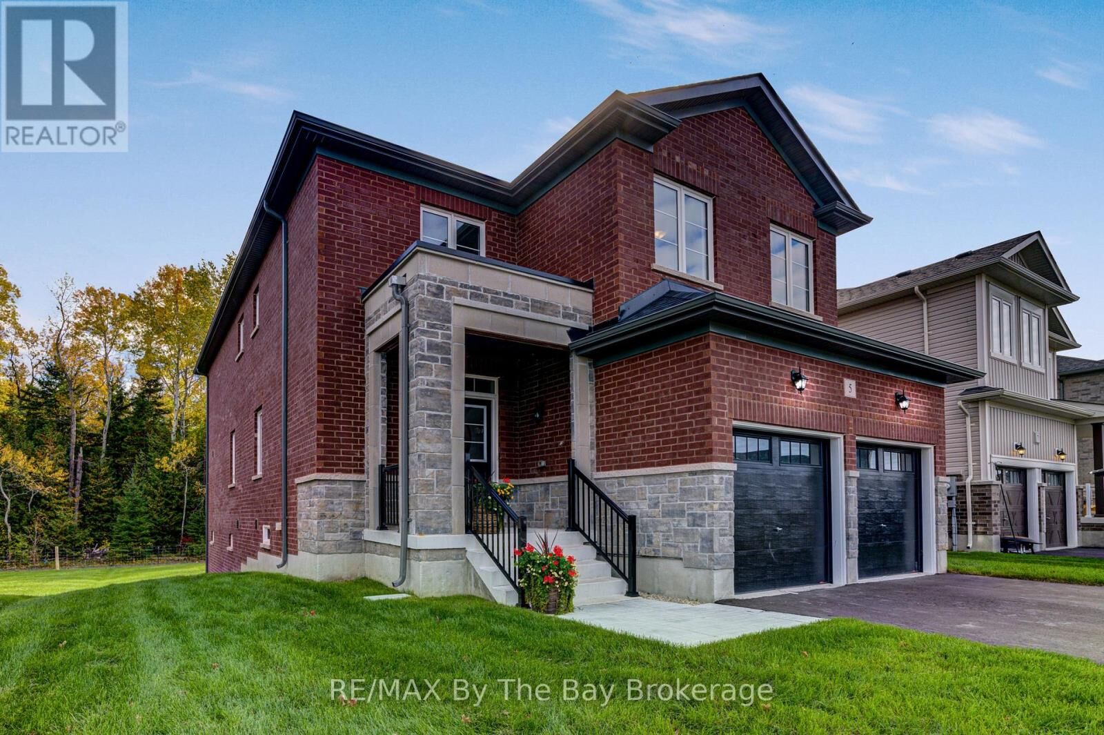 Property Photo: 5 Misty Ridge Road ON L9Z 0R8