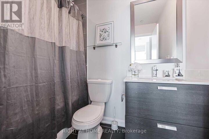 Property Photo:  11 Bogert Avenue 2305  ON M2N 0H4 