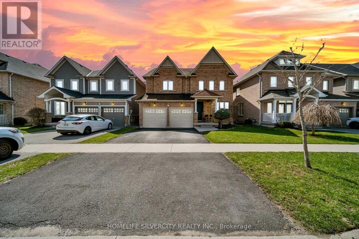 Property Photo:  23 Ross Wright Avenue  ON L1C 0P6 