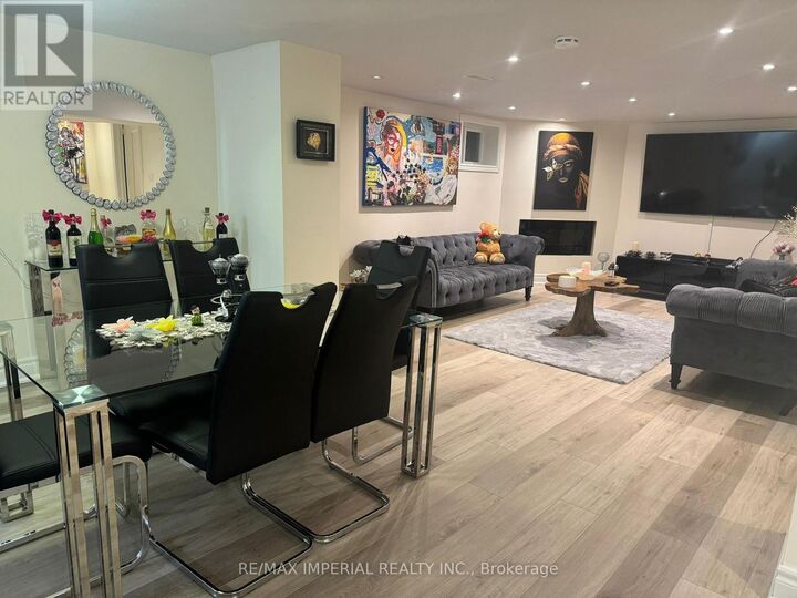 Property Photo:  446 Palmer Avenue  ON L4C 1R1 