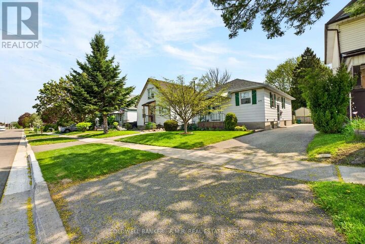 Property Photo: 275 Oshawa Boulevard North ON L1G 5T2