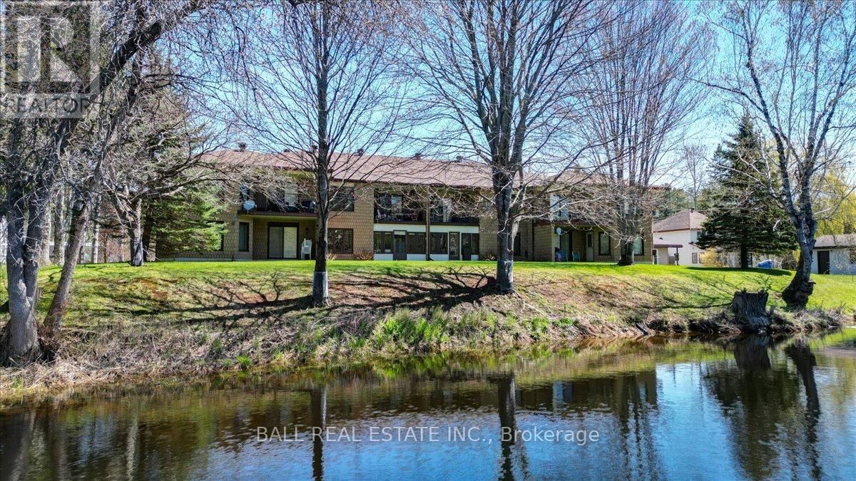 Property Photo:  16 Alice Street Unit #202  ON K0L 1C0 