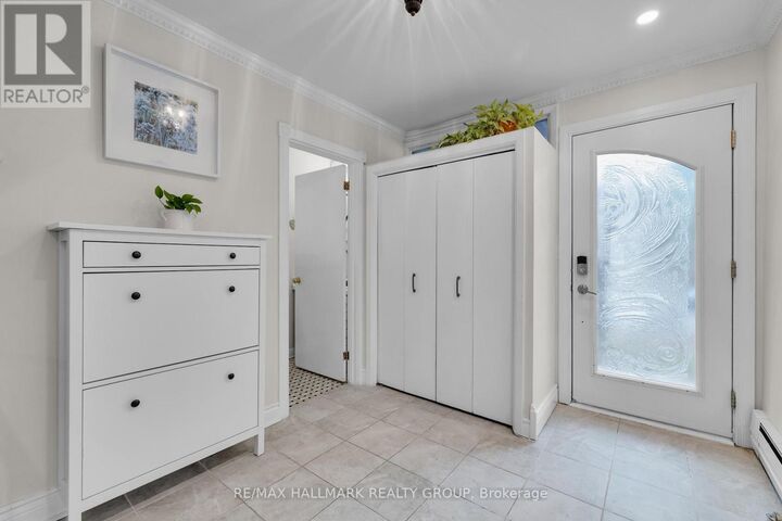 Property Photo: 285 Fairmont Avenue ON K1Y 1Y4