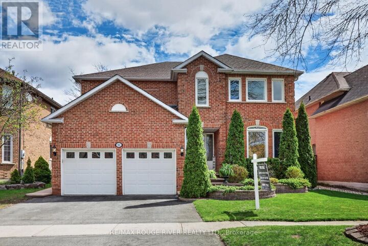 Property Photo:  84 Silverbirch Place  ON L1R 1X5 