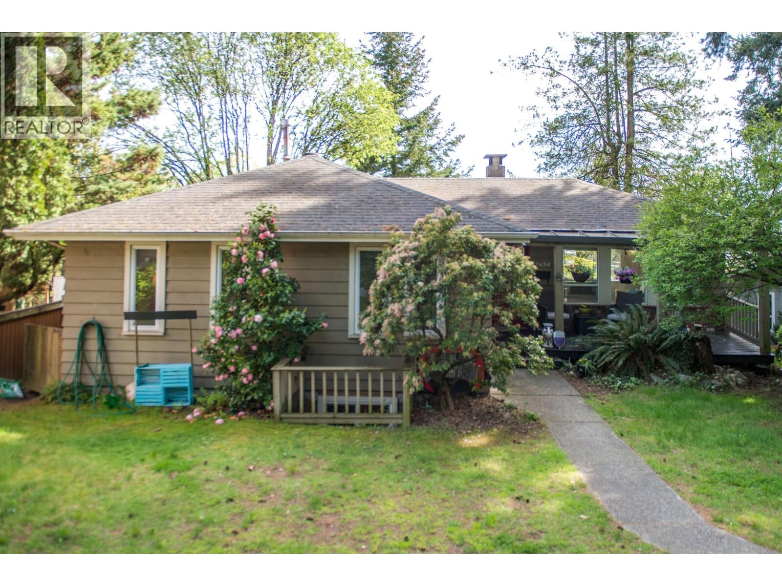 Property Photo:  2634 Rogate Avenue  BC V3K 5S4 