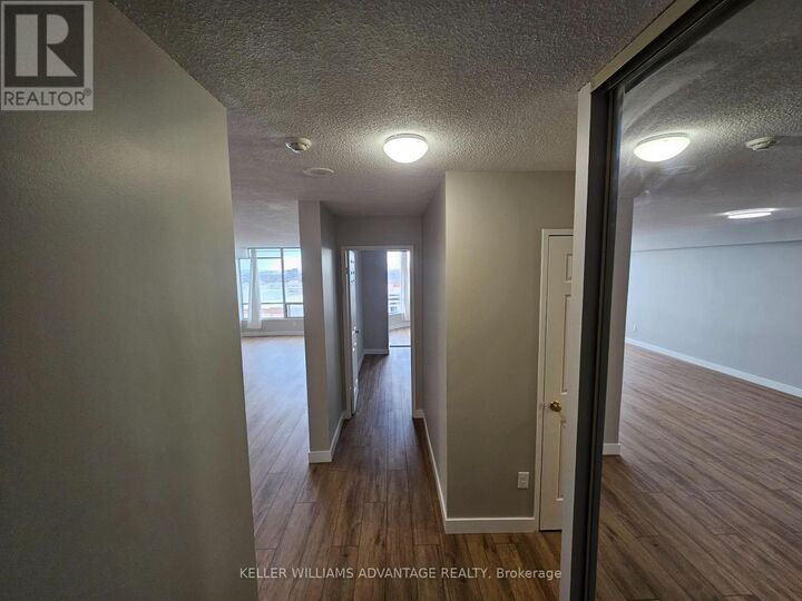 Property Photo:  26 Hanover Road 1108  ON L6S 4T2 