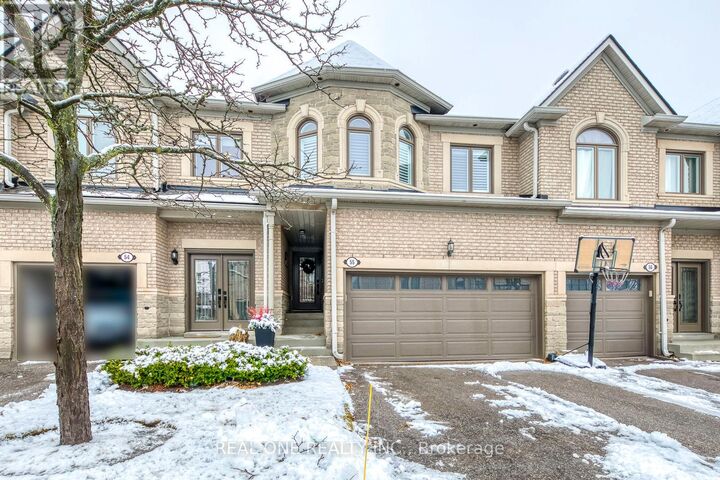 Property Photo: 2250 Rockingham Drive 55 ON L6H 6J3