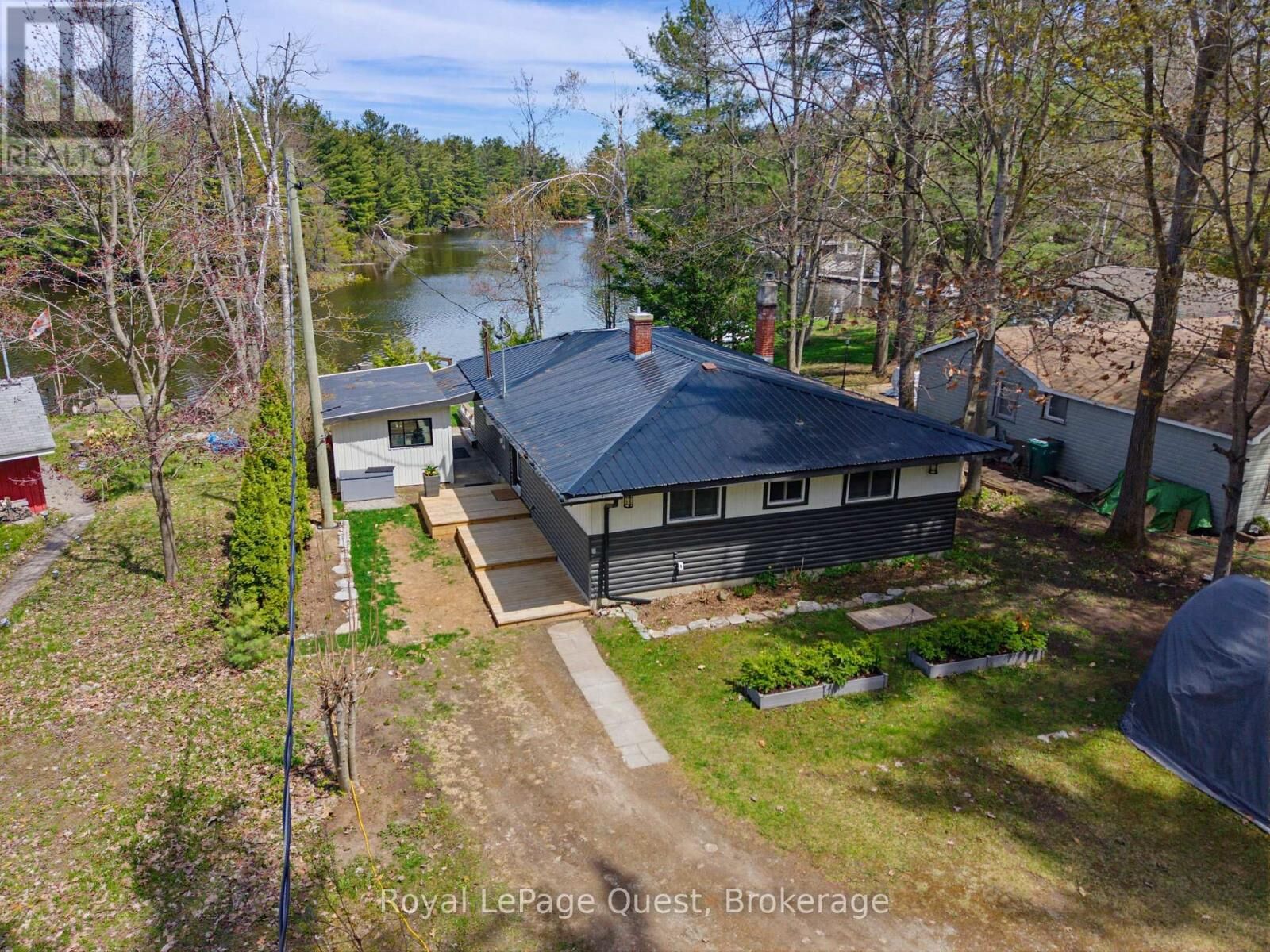 Property Photo:  121 Stanley Road  ON K0M 2T0 
