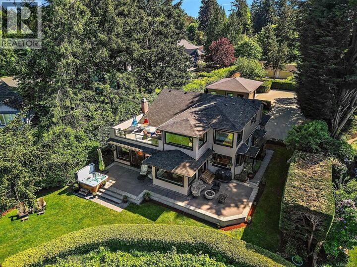 Property Photo:  4561 Bissenden Place  BC V8N 3K5 