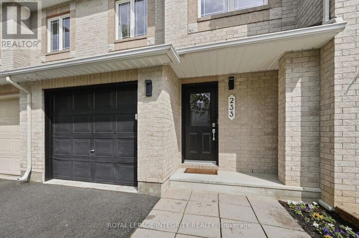 Property Photo:  233 Greenridge Street  ON K1C 7R8 