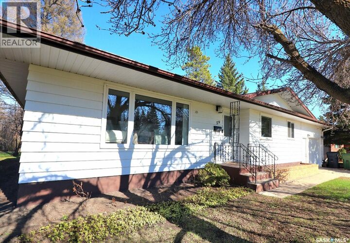 Property Photo:  59 Alexandra Avenue  SK S3N 2J6 