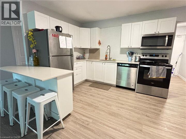 Property Photo:  91 Westmount Road 3  ON N2L 5G5 