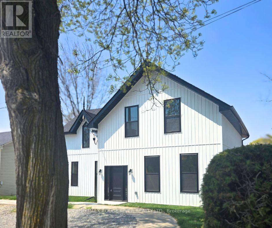 Property Photo:  40 Charles Street  ON L1A 1S4 