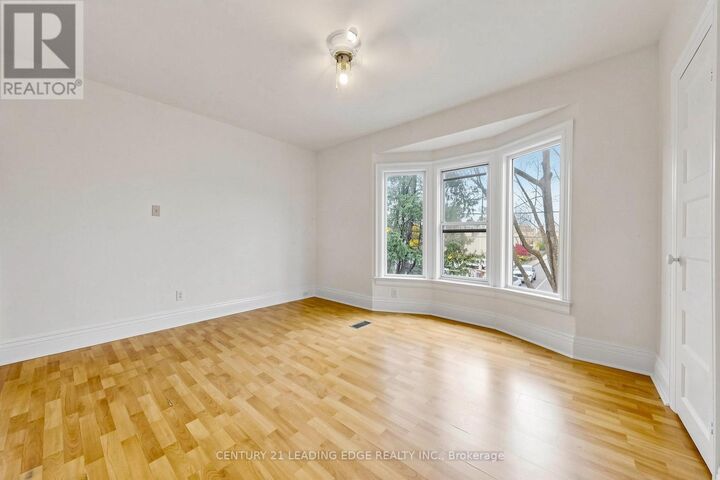 Property Photo:  1132 Dufferin Street  ON M6H 4B6 