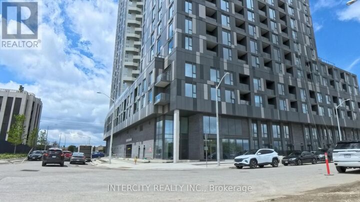 Property Photo:  474 Caldari Road 1710  ON L4K 0R5 