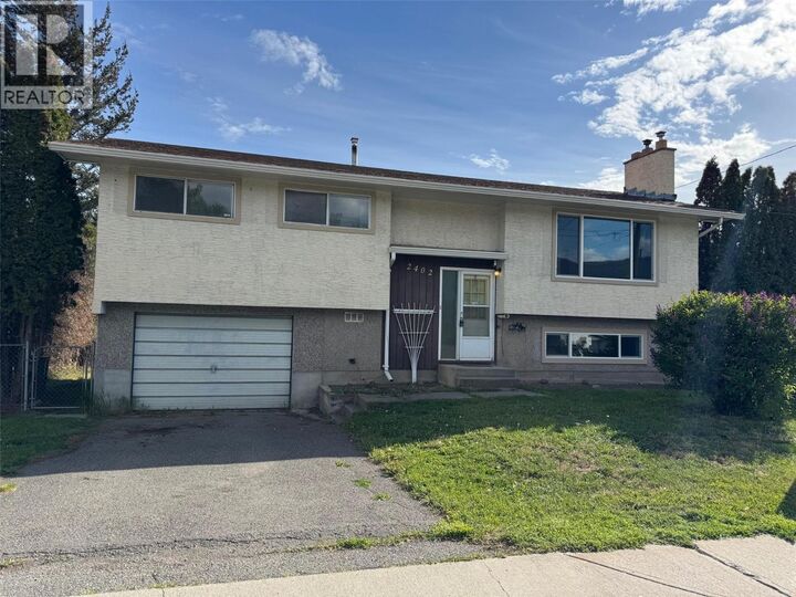 2402 Clapperton Avenue — photo 1