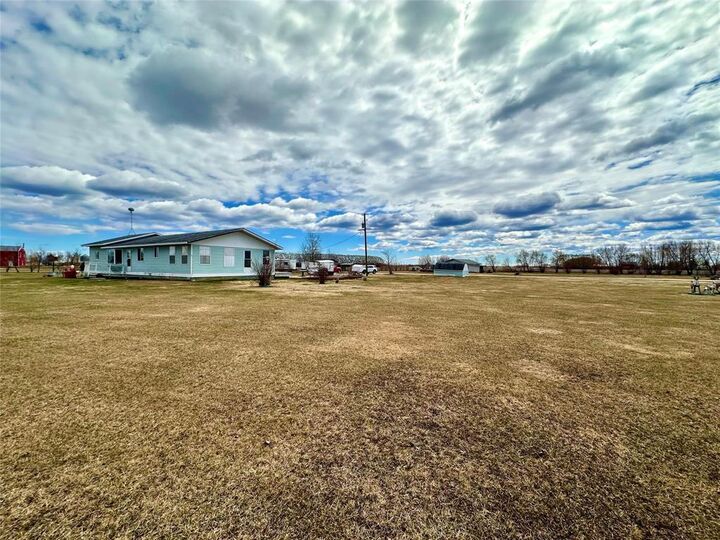 Property Photo: 658 Pr 283 Highway MB R9A 1L7