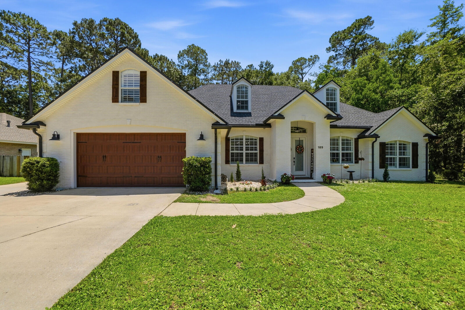Property Photo: 189 Red Maple Way FL 32578