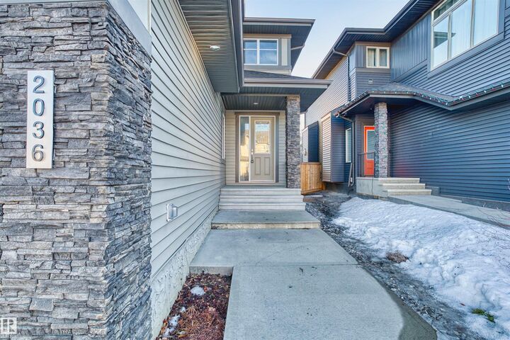 Property Photo:  2036 Ainslie Link Link SW  AB T6W 2M2 