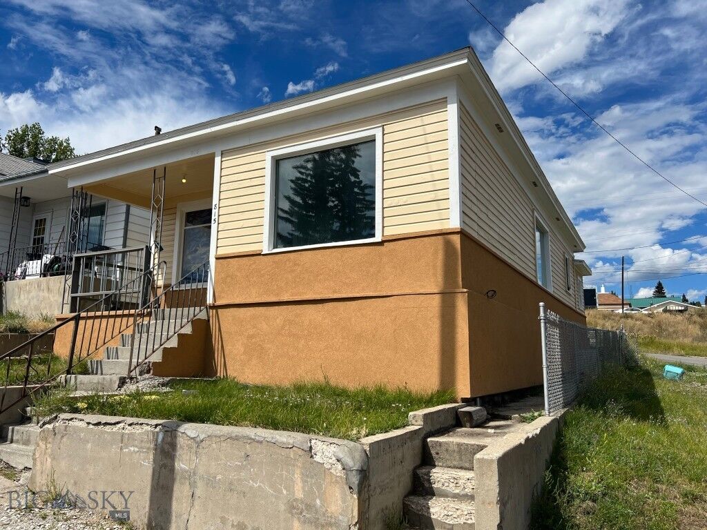 Property Photo: 815 W Empire MT 59701